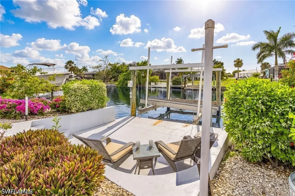 5050 Sorrento Court Cape Coral FL 33904