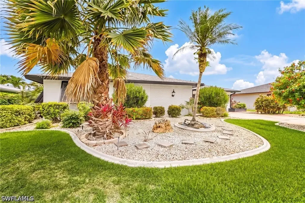 5050 Sorrento Court Cape Coral FL 33904