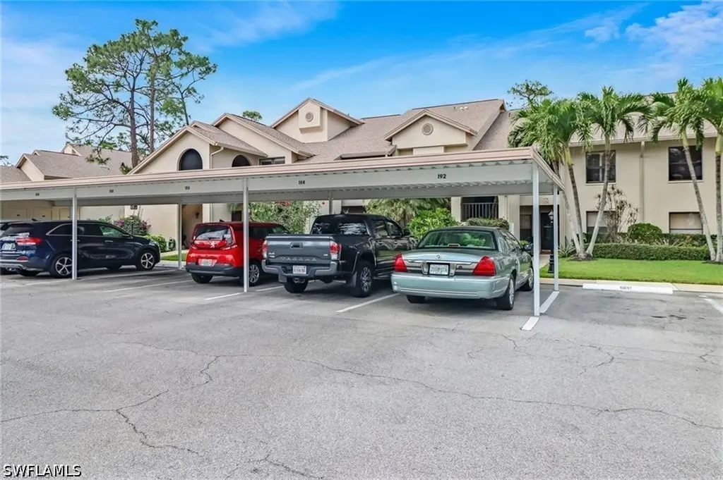 192 Fox Glen Drive Naples FL 34104