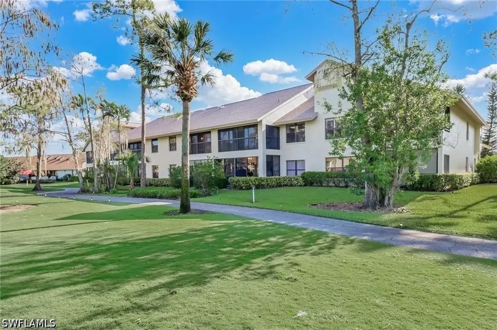 192 Fox Glen Drive Naples FL 34104