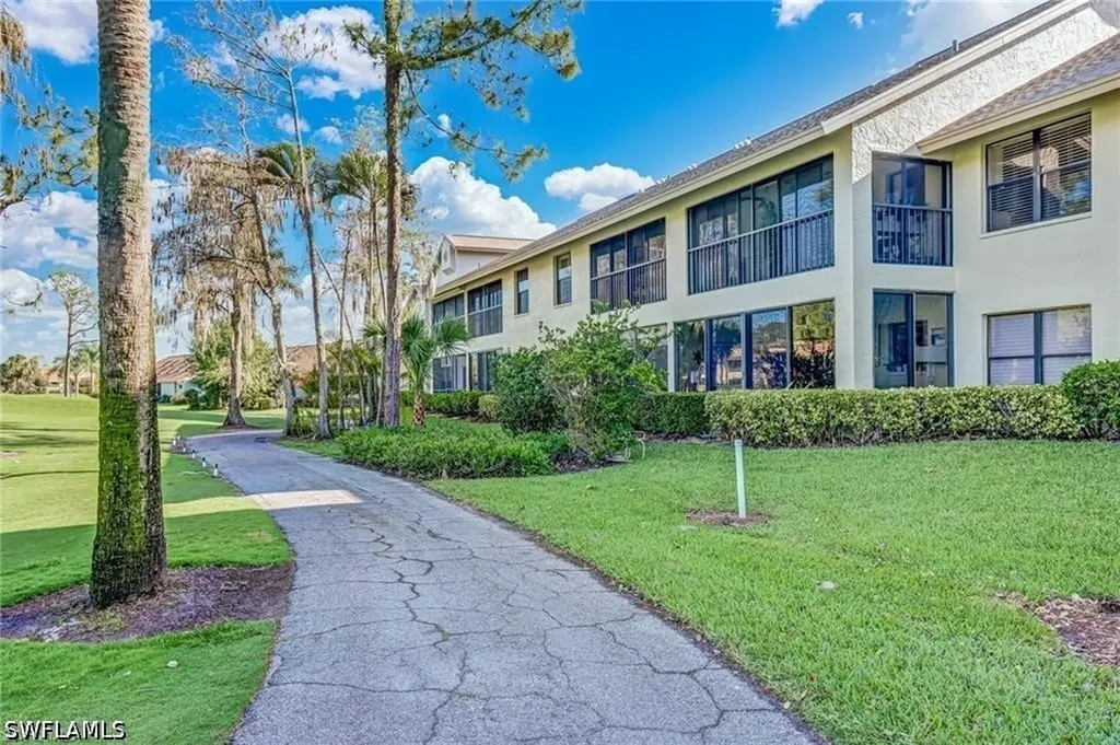 192 Fox Glen Drive Naples FL 34104
