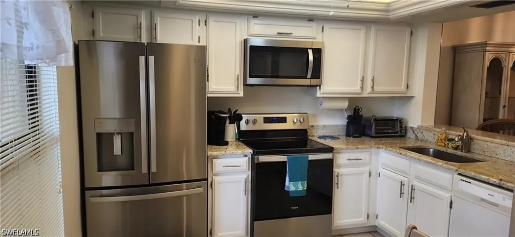 192 Fox Glen Drive Naples FL 34104