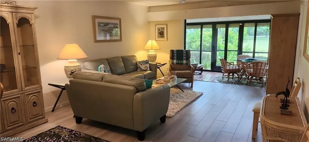 192 Fox Glen Drive Naples FL 34104