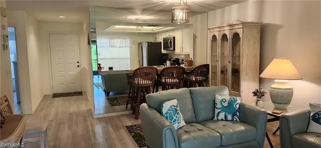 192 Fox Glen Drive Naples FL 34104