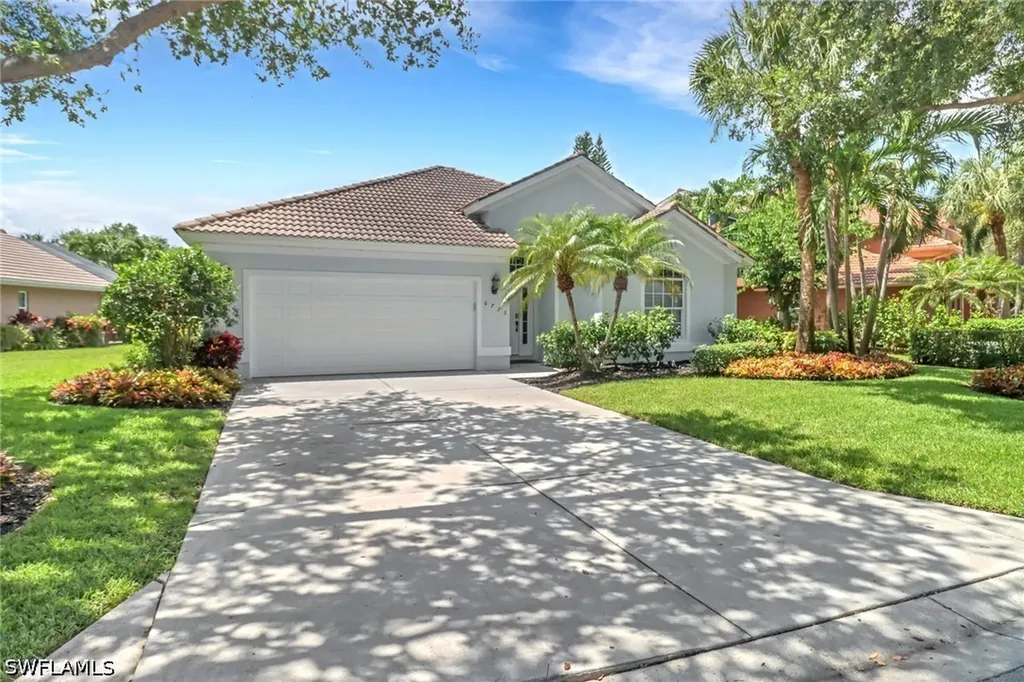 6773 Southern Oak Court Naples FL 34109