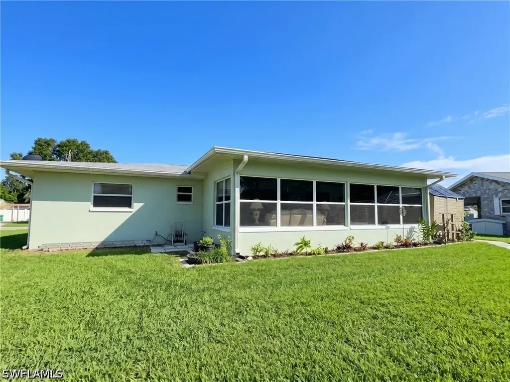 1745 S Paradise Point Inverness FL 34450