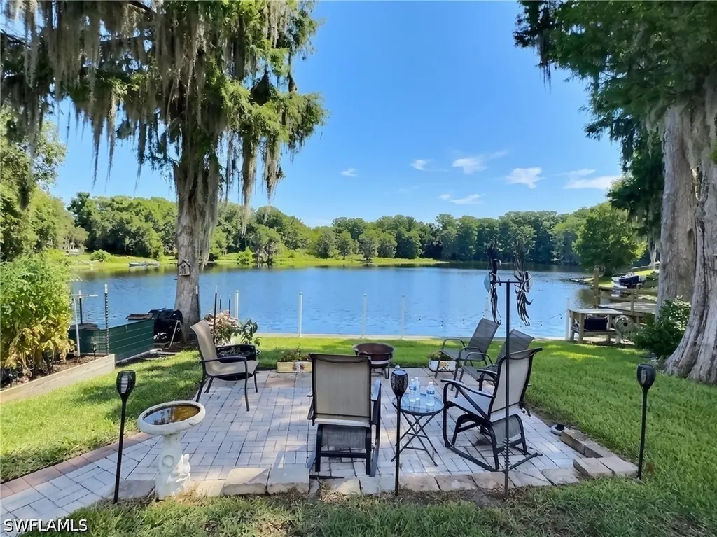 1745 S Paradise Point Inverness FL 34450