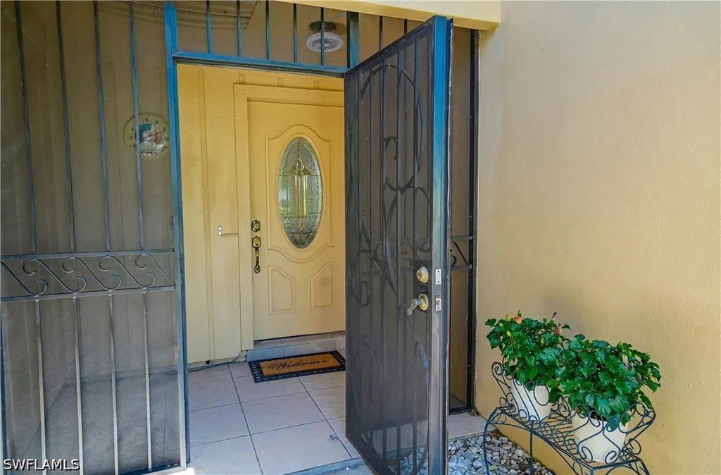 4105 Lakewood Boulevard Naples FL 34112