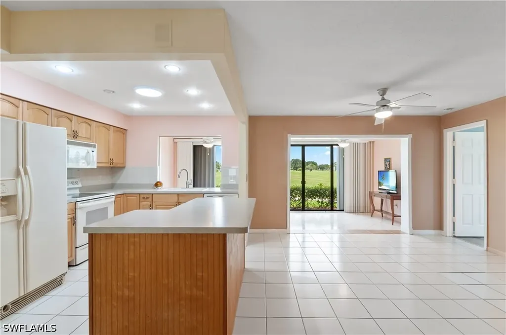 4105 Lakewood Boulevard Naples FL 34112