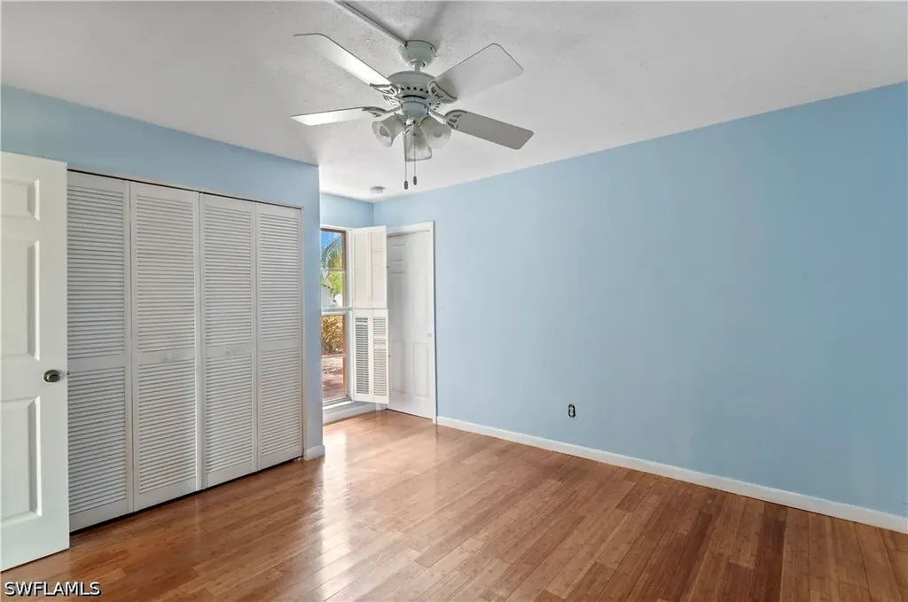4105 Lakewood Boulevard Naples FL 34112
