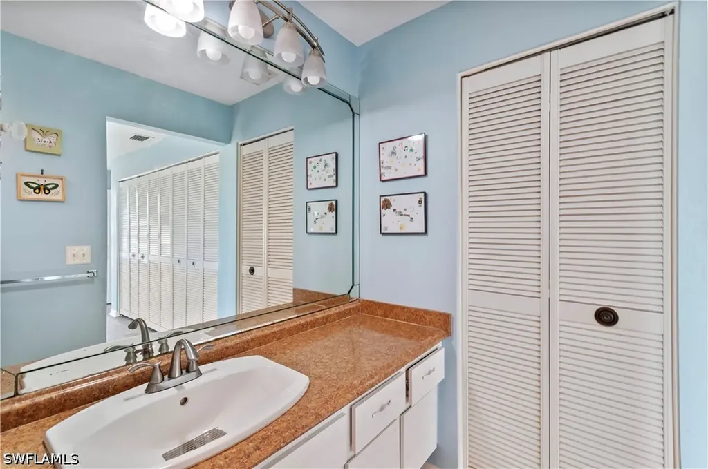 4105 Lakewood Boulevard Naples FL 34112
