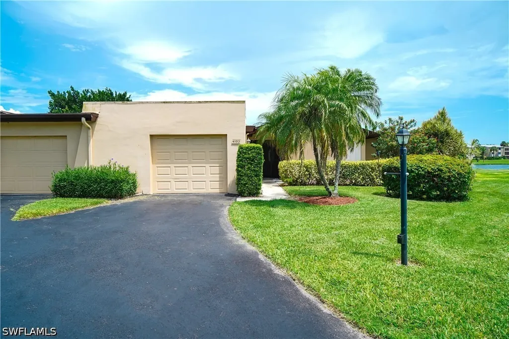 4105 Lakewood Boulevard Naples FL 34112