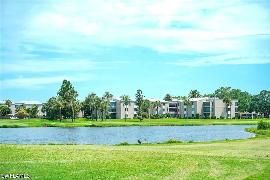4105 Lakewood Boulevard Naples FL 34112