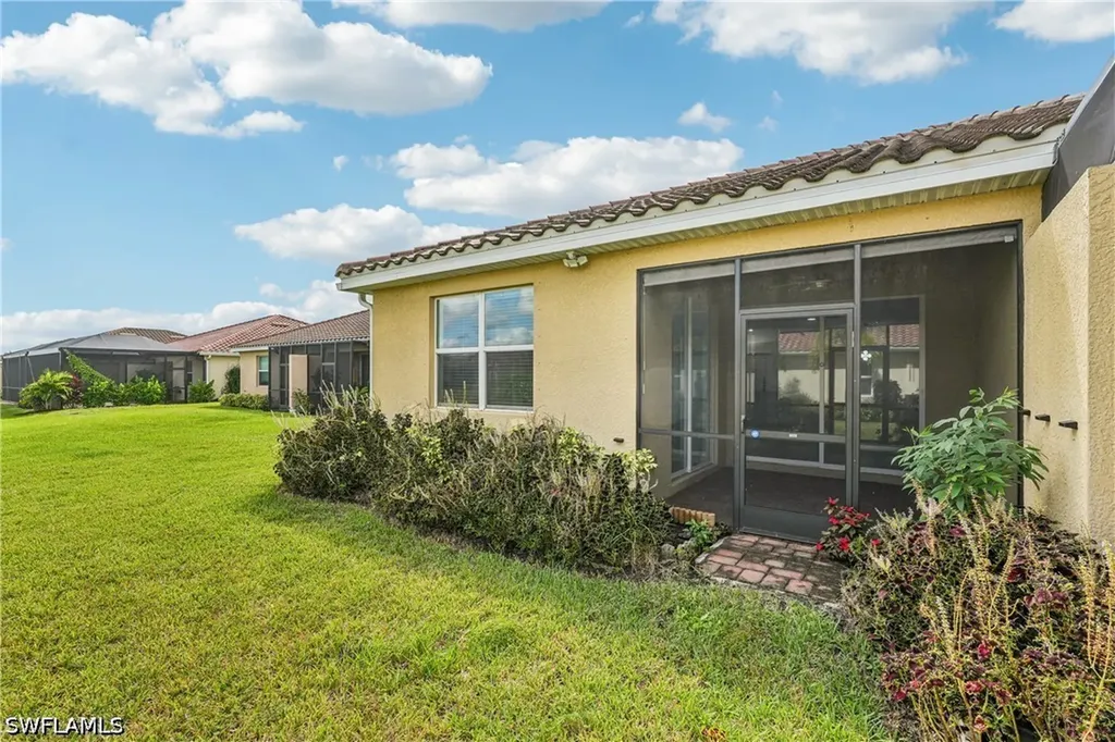 1751 Alameda Drive Naples FL 34120