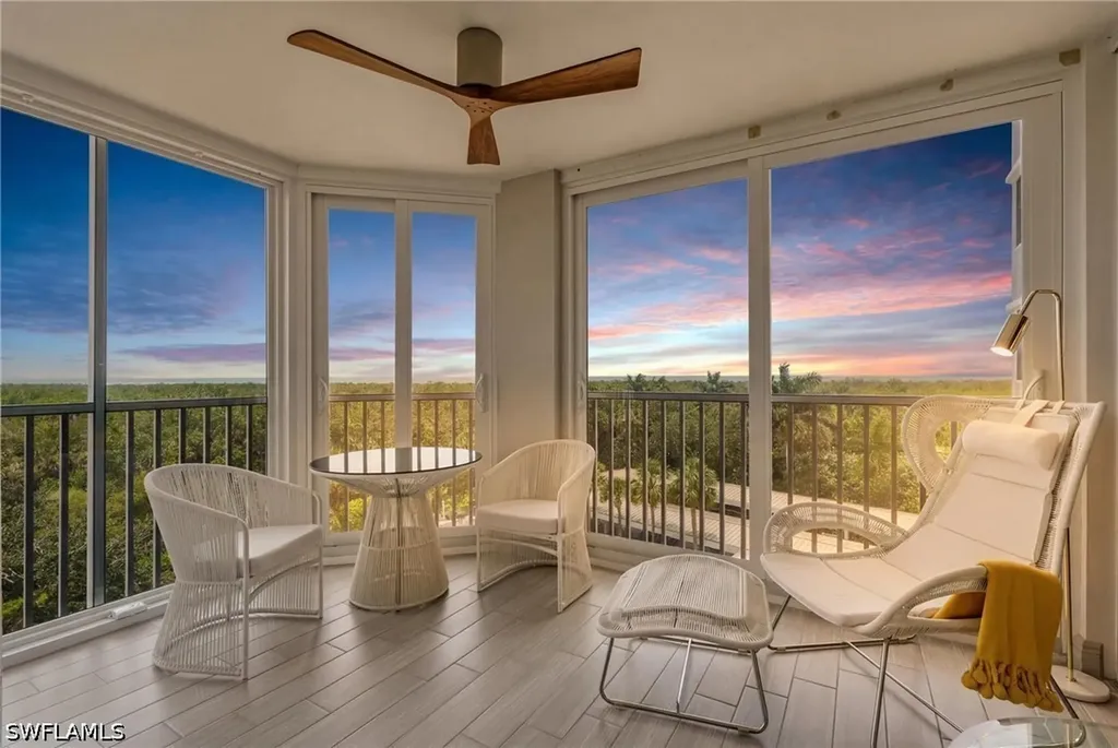 Naples FL, 6361 Pelican Bay Boulevard, Unit 402