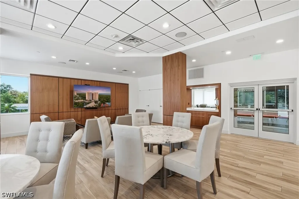 6361 Pelican Bay Boulevard Naples FL 34108