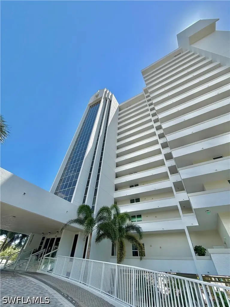 6361 Pelican Bay Boulevard Naples FL 34108