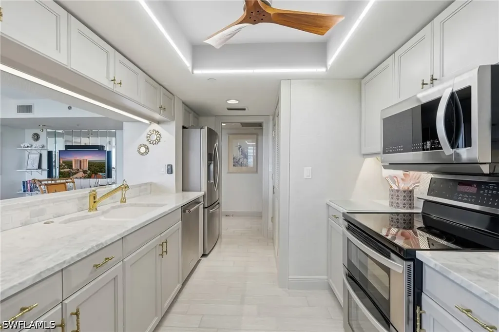 6361 Pelican Bay Boulevard Naples FL 34108