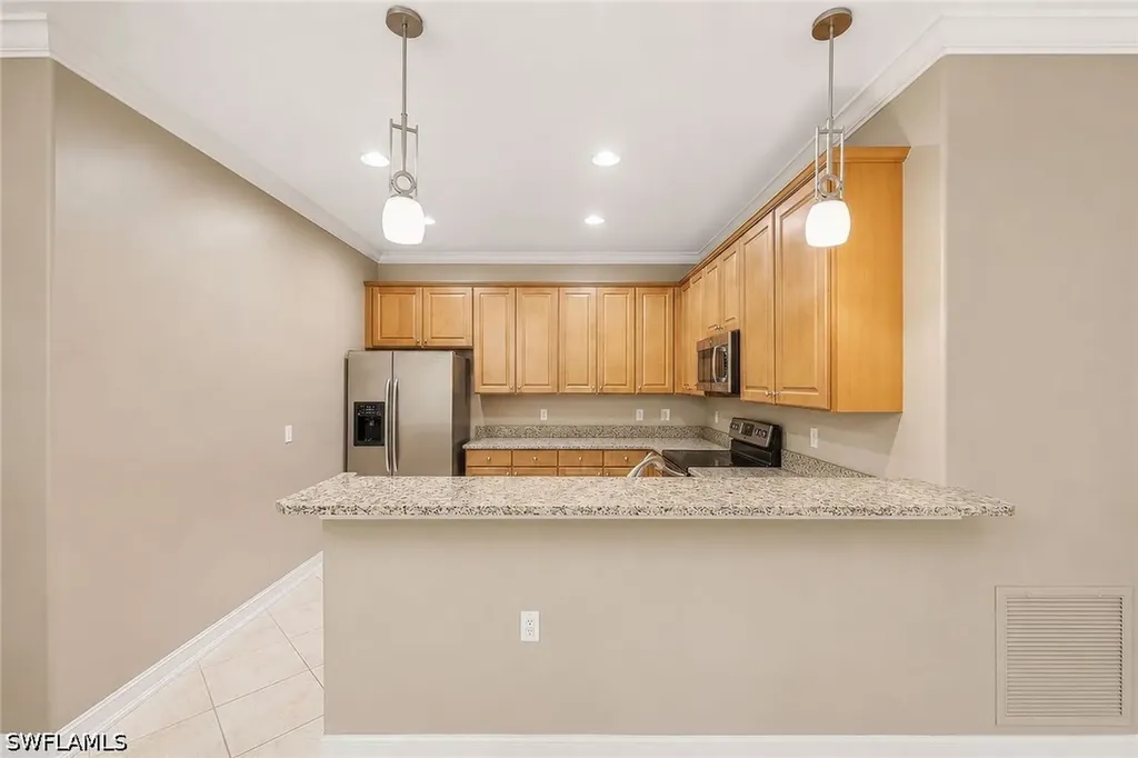 9126 Chula Vista Street Naples FL 34113
