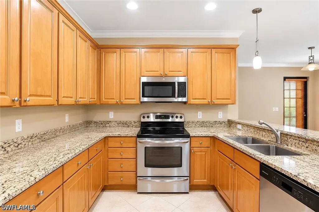 9126 Chula Vista Street Naples FL 34113