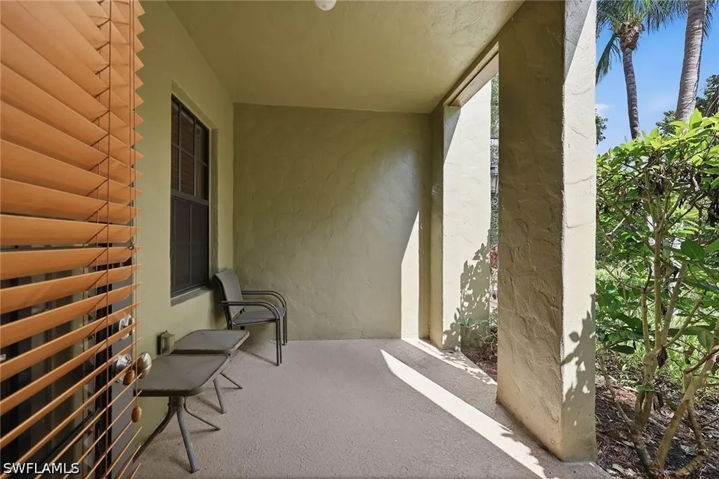9126 Chula Vista Street Naples FL 34113
