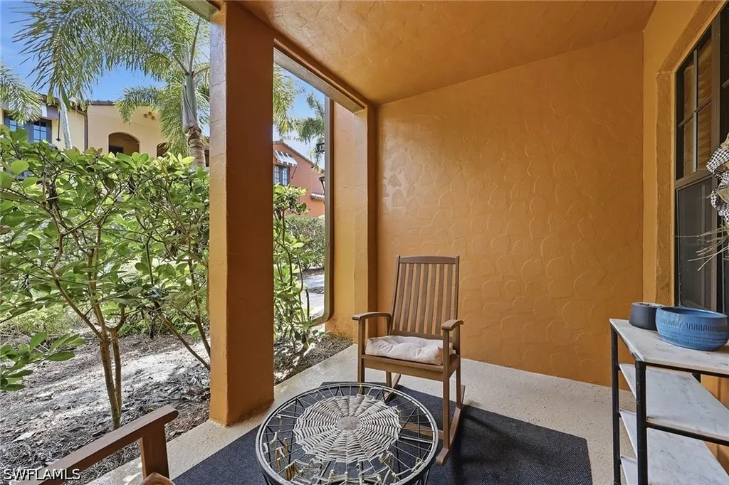 9126 Chula Vista Street Naples FL 34113