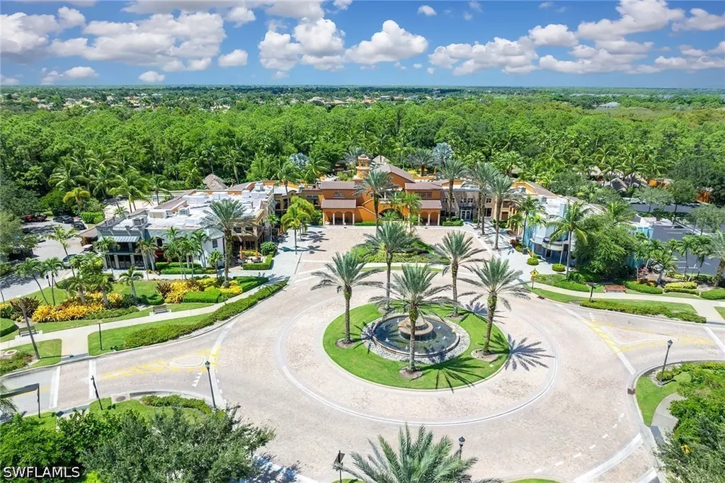 9126 Chula Vista Street Naples FL 34113
