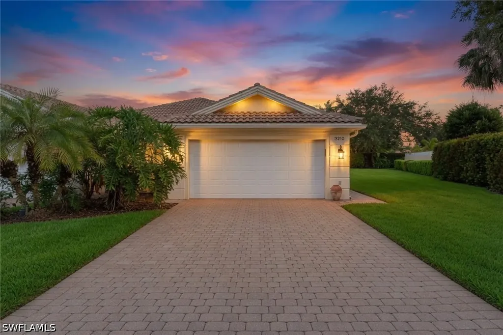 3210 Barbados Lane Naples FL 34119
