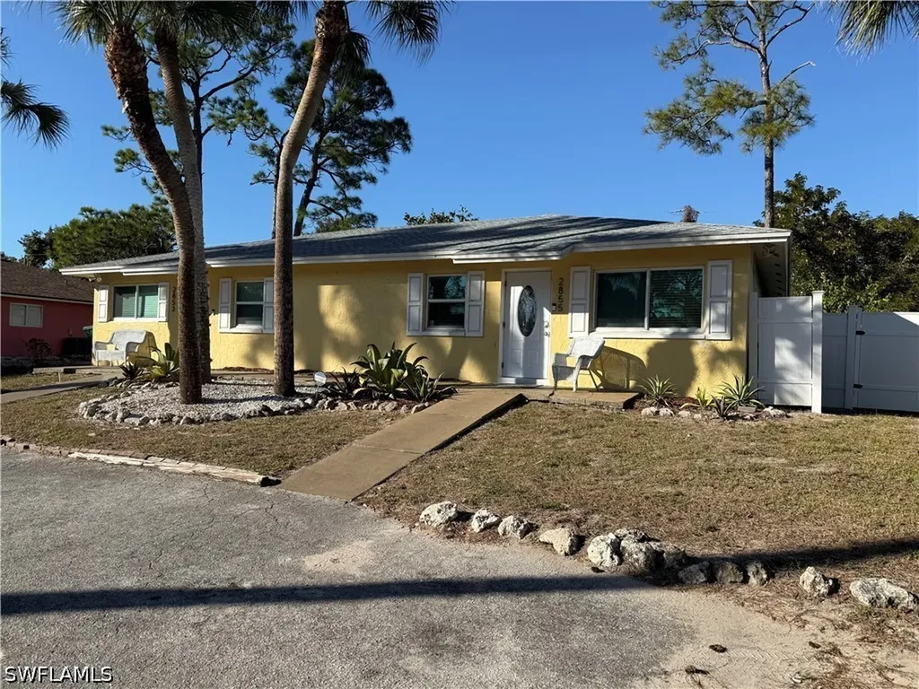 2855 Van Buren Avenue Naples FL 34112