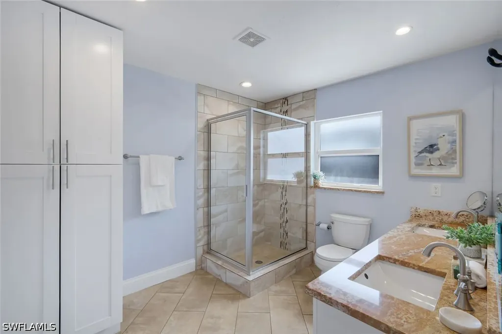 841 107th Avenue N Naples FL 34108