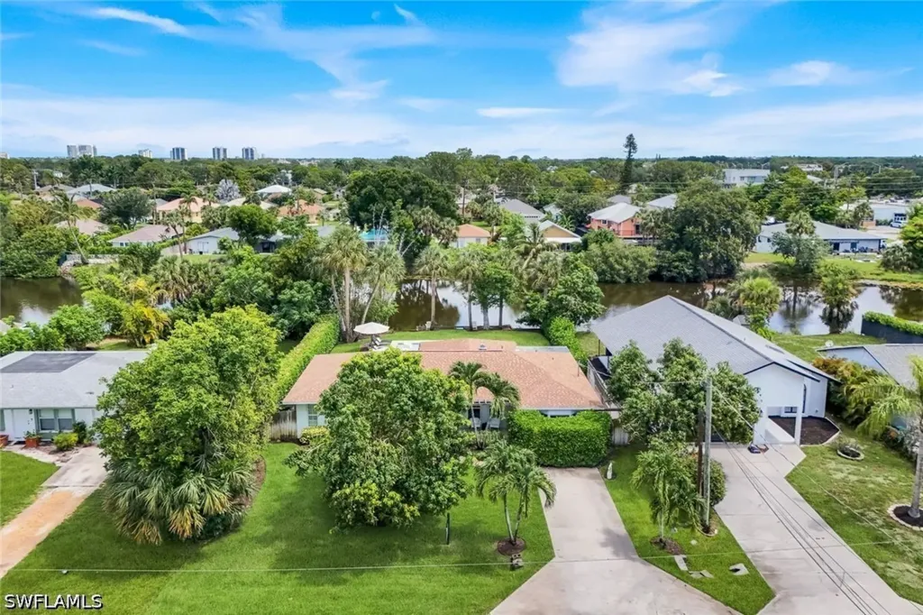 841 107th Avenue N Naples FL 34108