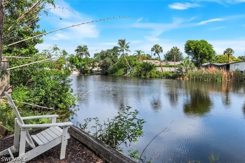 841 107th Avenue N Naples FL 34108