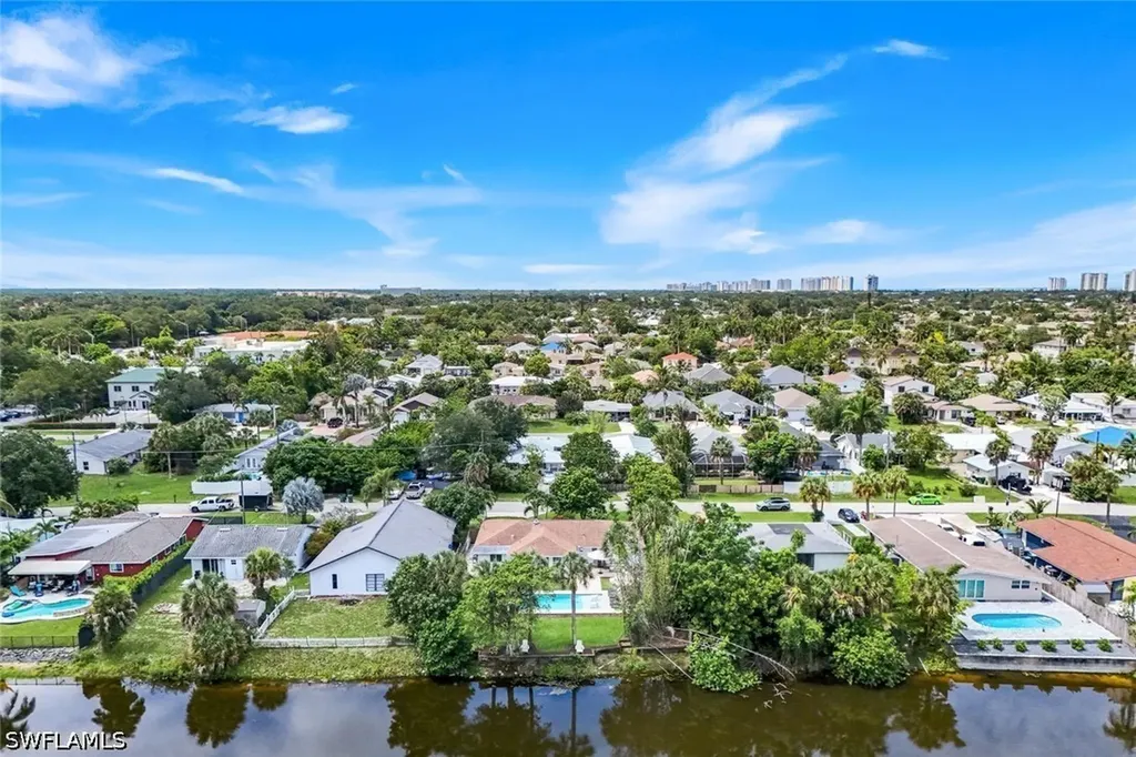 841 107th Avenue N Naples FL 34108