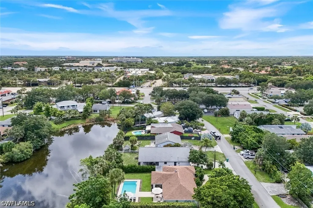 841 107th Avenue N Naples FL 34108