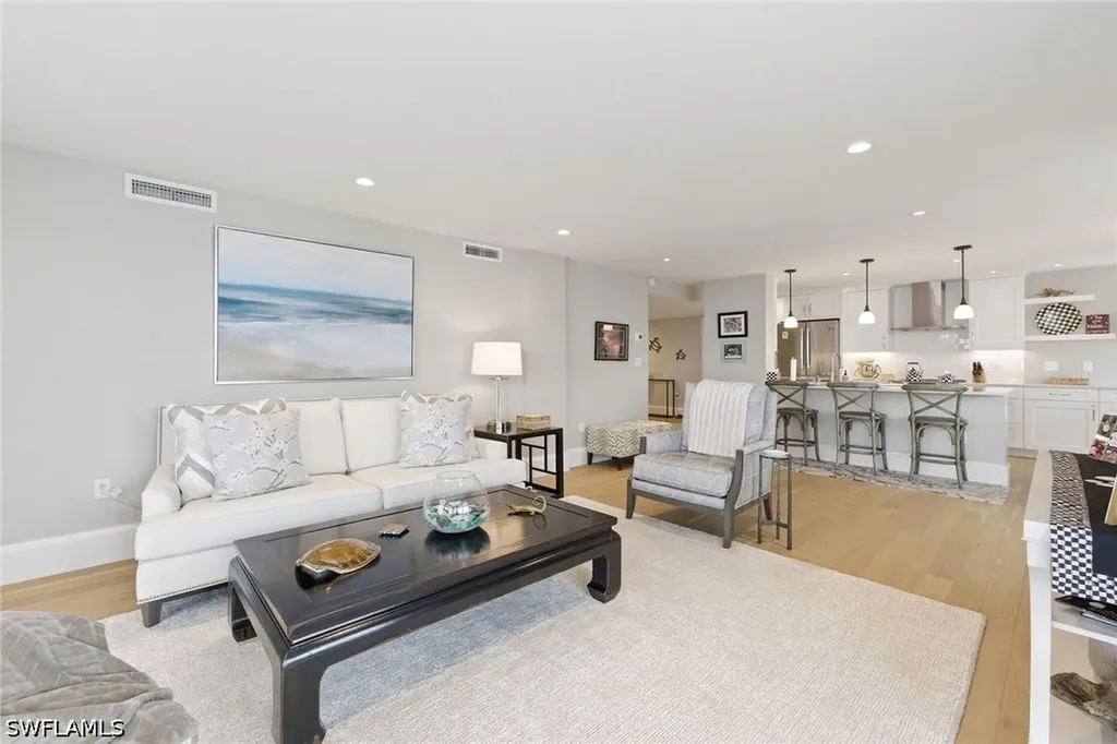 10420 Gulf Shore Drive Naples FL 34108