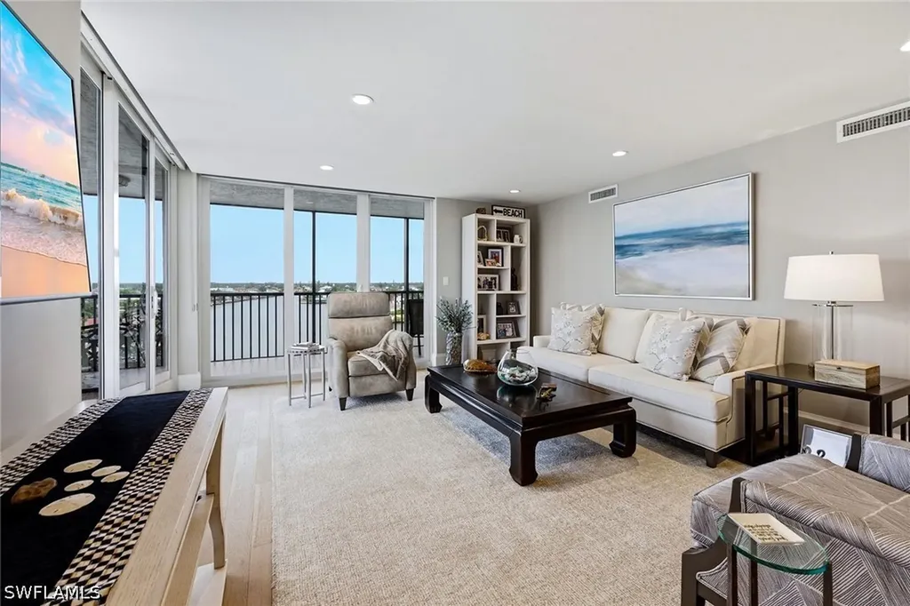 10420 Gulf Shore Drive Naples FL 34108
