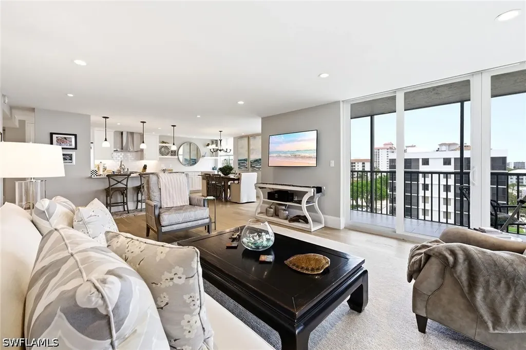 10420 Gulf Shore Drive Naples FL 34108