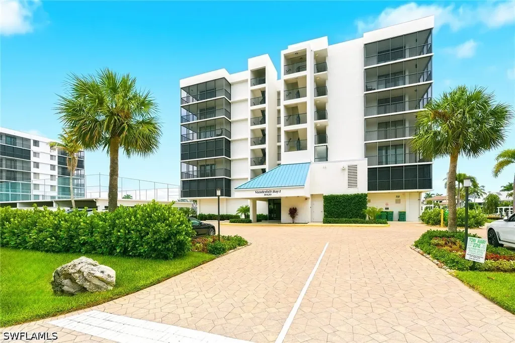 10420 Gulf Shore Drive Naples FL 34108