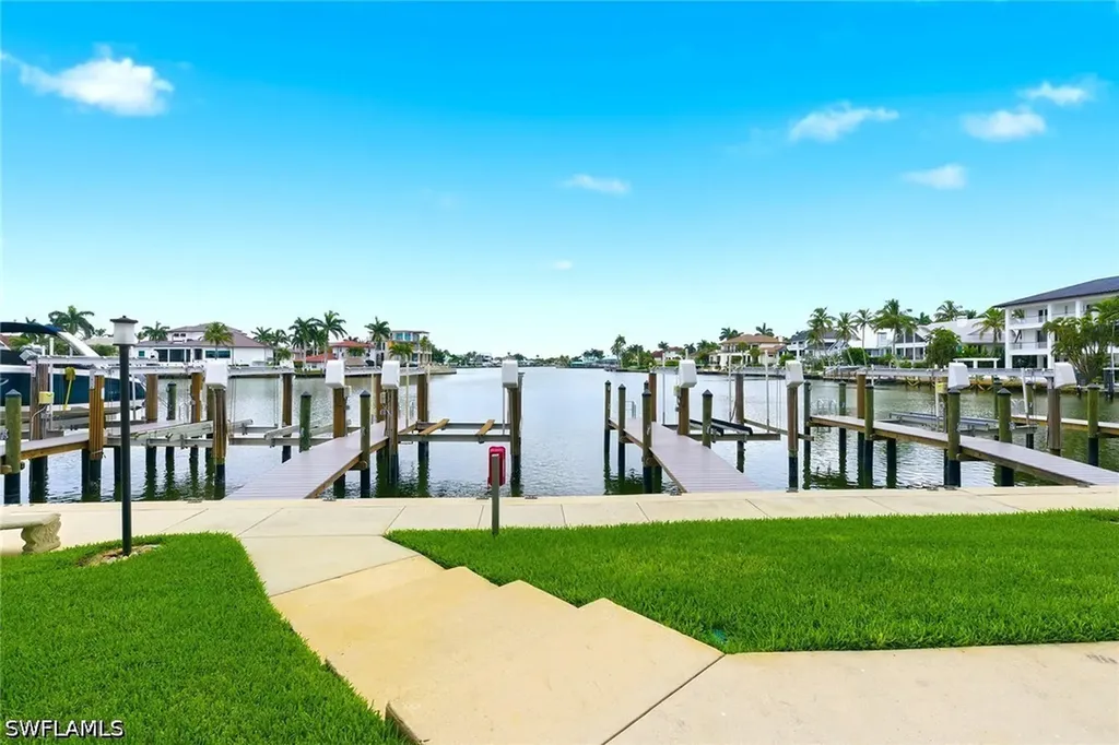 10420 Gulf Shore Drive Naples FL 34108