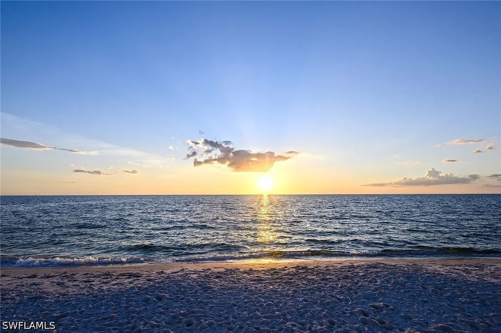 10420 Gulf Shore Drive Naples FL 34108