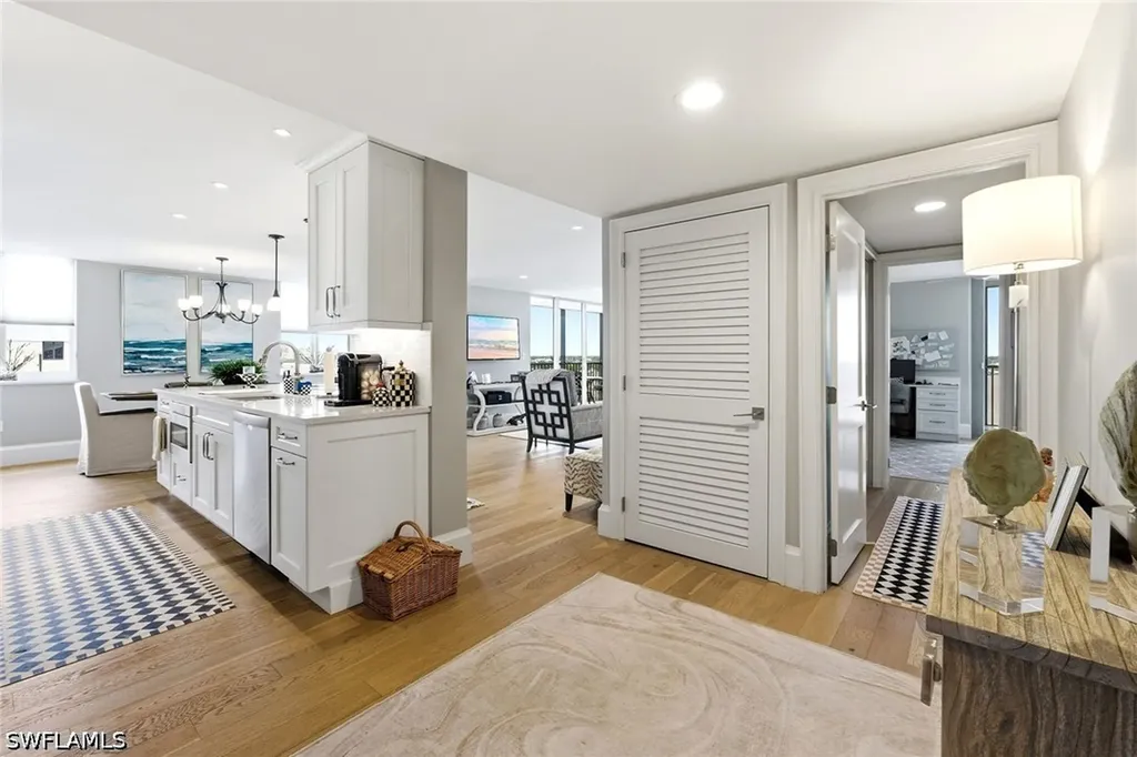 10420 Gulf Shore Drive Naples FL 34108