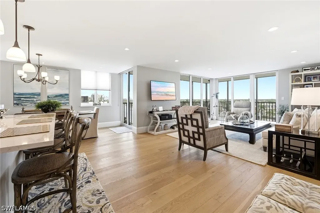 10420 Gulf Shore Drive Naples FL 34108
