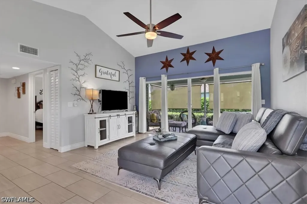 Naples FL, 1535 Trafalgar Lane, Unit A