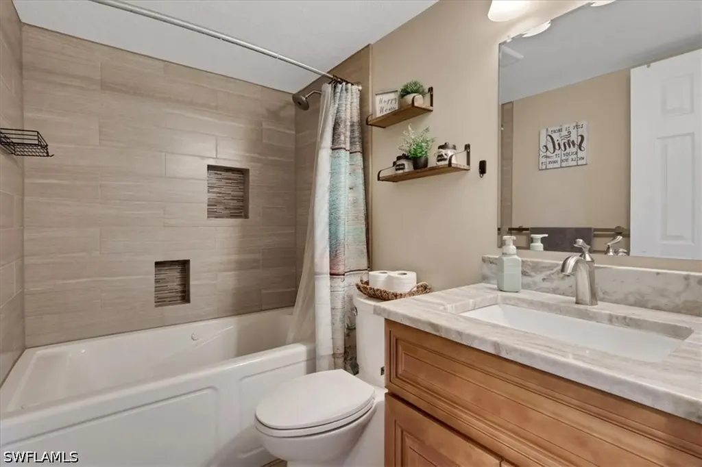 1535 Trafalgar Lane Naples FL 34116