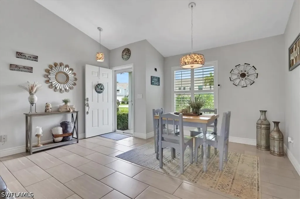 1535 Trafalgar Lane Naples FL 34116