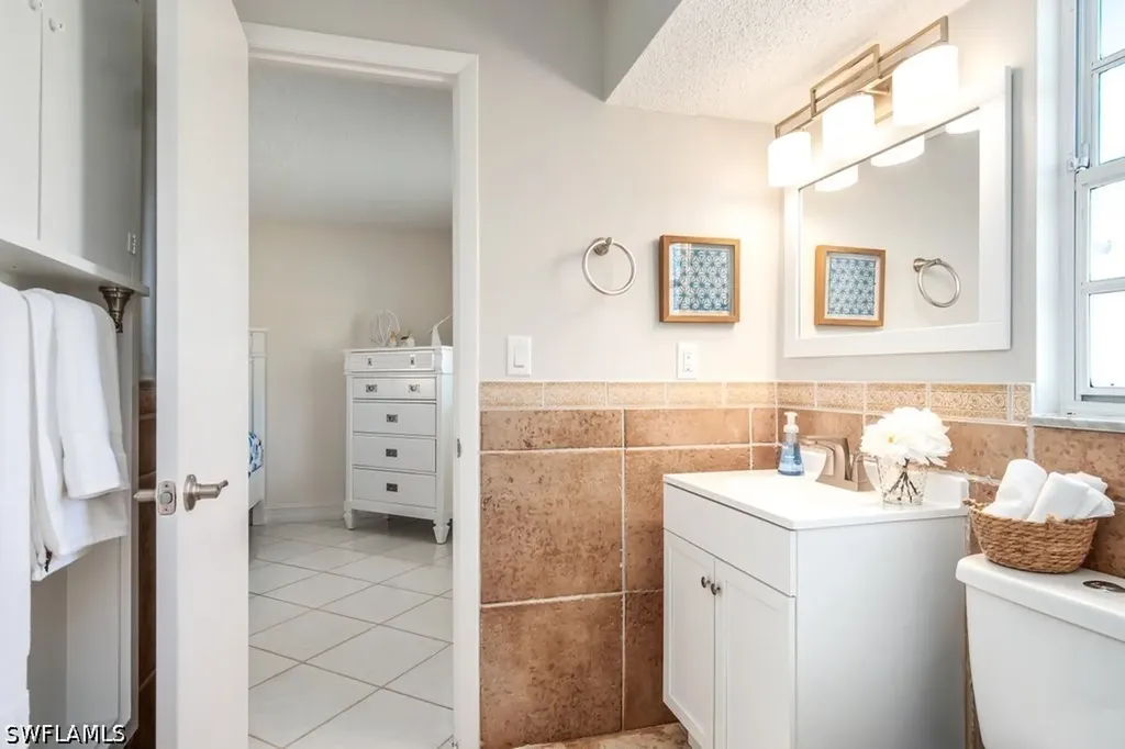 1207 Hernando Street Naples FL 34103