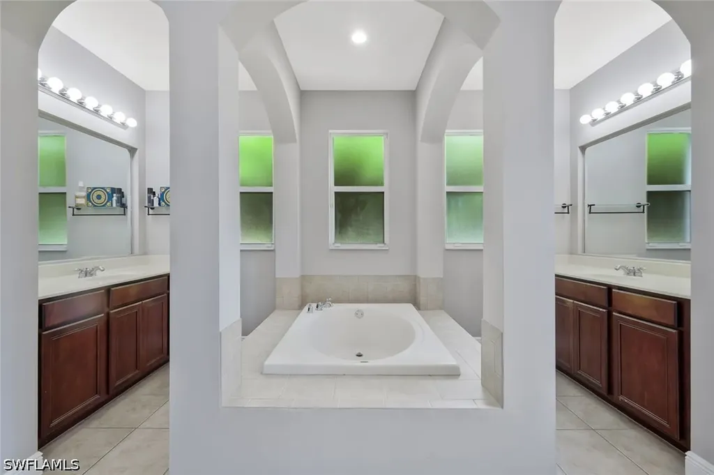 1711 Sarazen Place Naples FL 34120