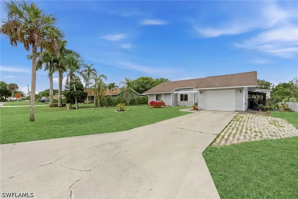 Bonita Springs FL, 10333 Sandy Hollow Lane
