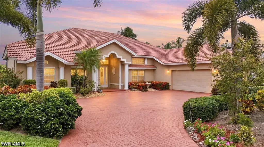 11811 Longshore Way E Naples FL 34119