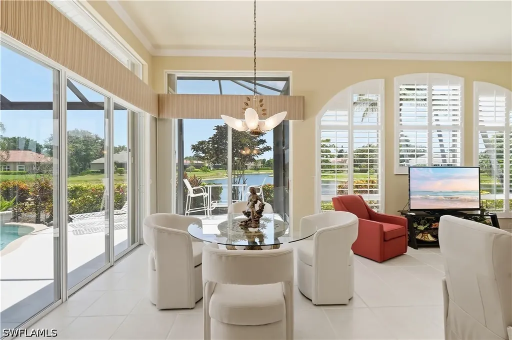 11811 Longshore Way E Naples FL 34119